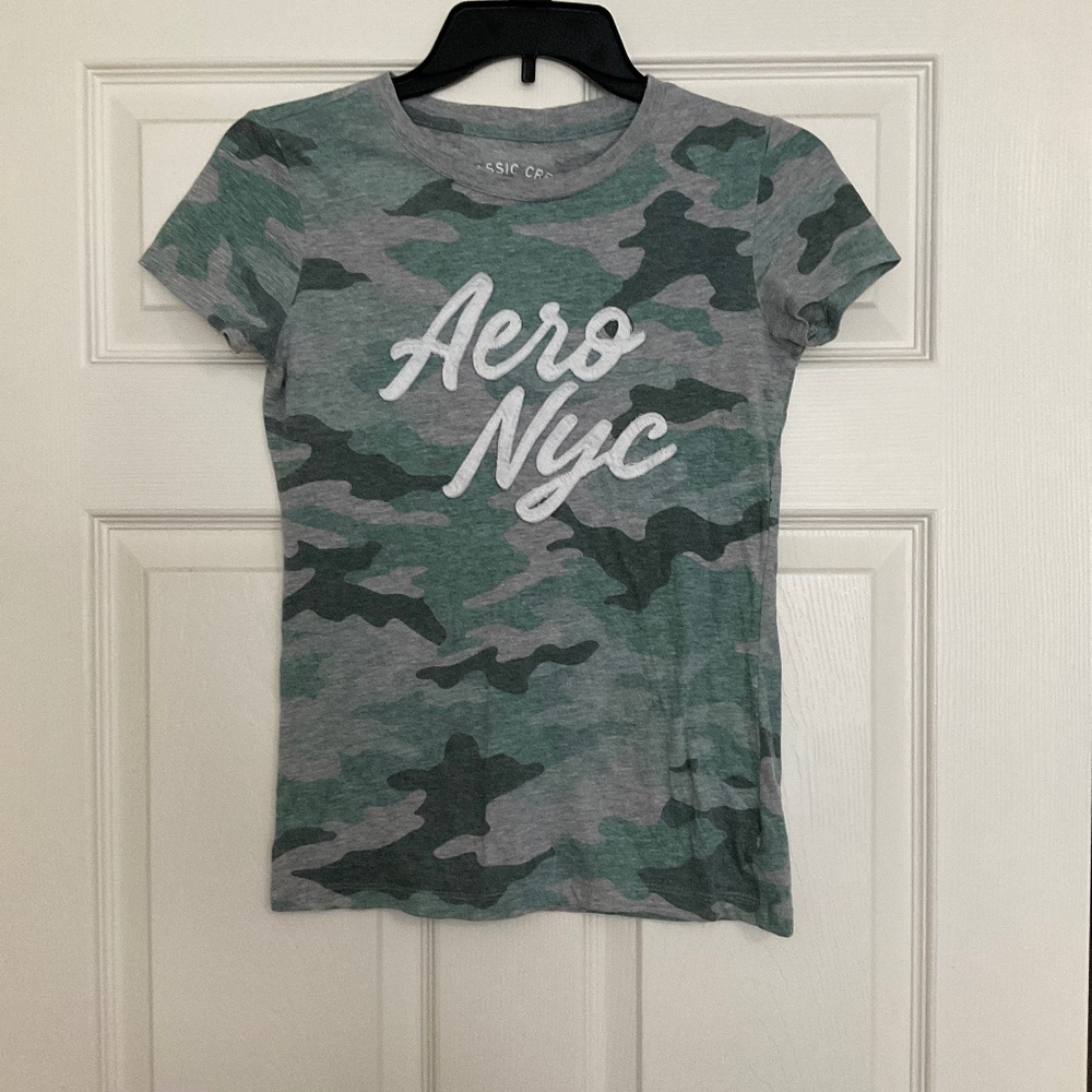 Aeropostale Classic Crew T-shirt Women’s Small
